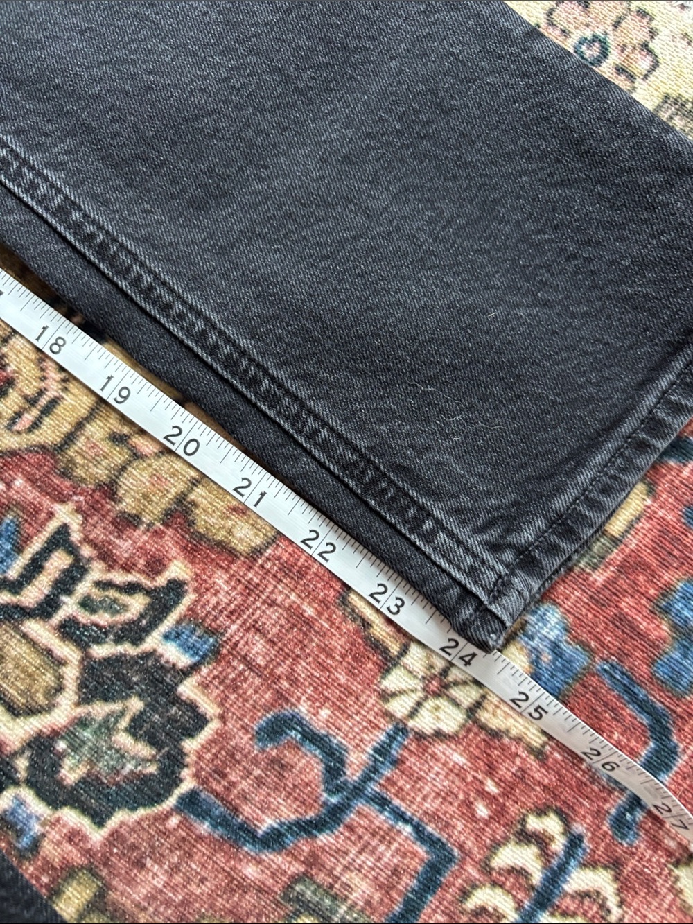Agolde Black Riley Crop - Picture 2 of 5